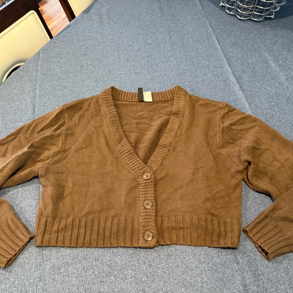 H&M Brown Cardigan Sweater V-Neck Cropped